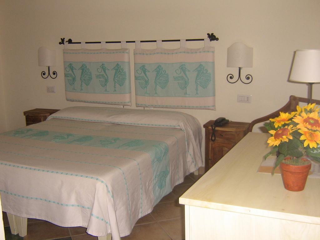Hotel Maxim Olbia Esterno foto