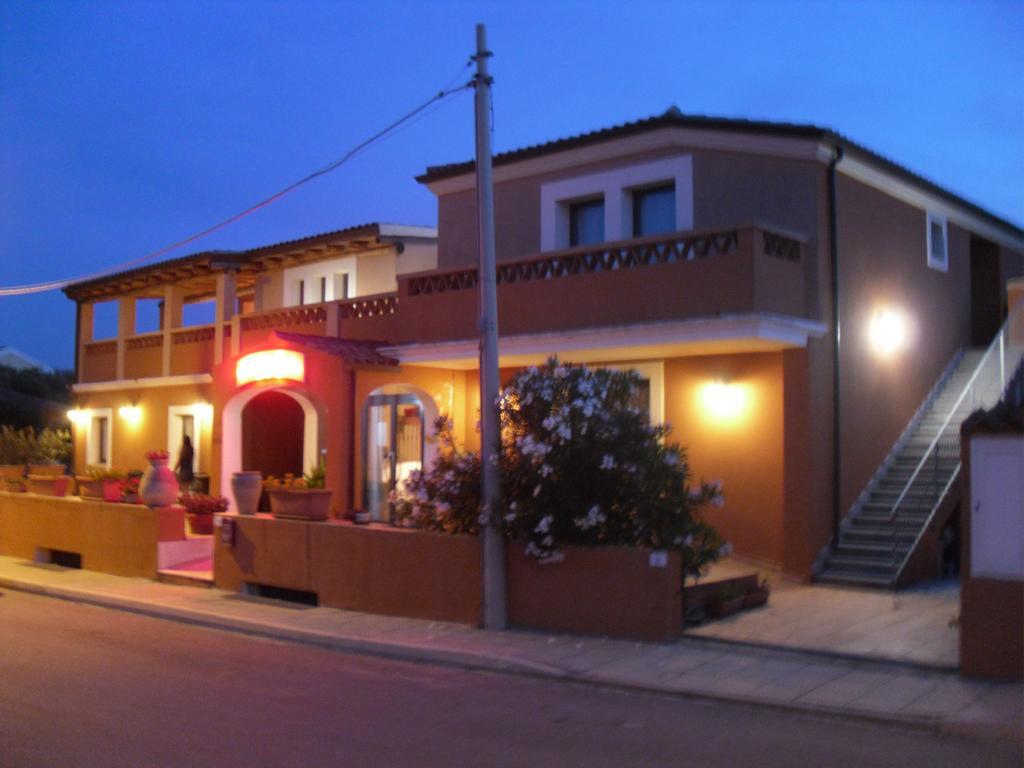 Hotel Maxim Olbia Esterno foto