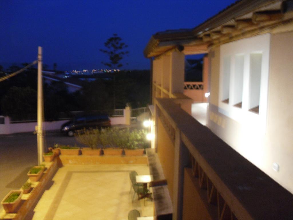 Hotel Maxim Olbia Esterno foto
