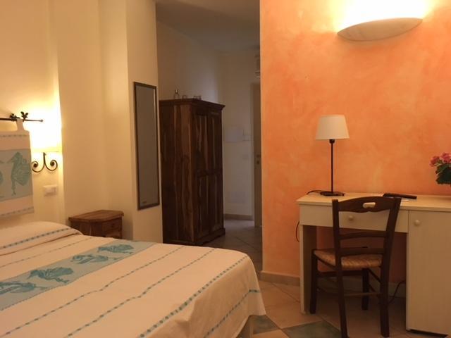 Hotel Maxim Olbia Esterno foto