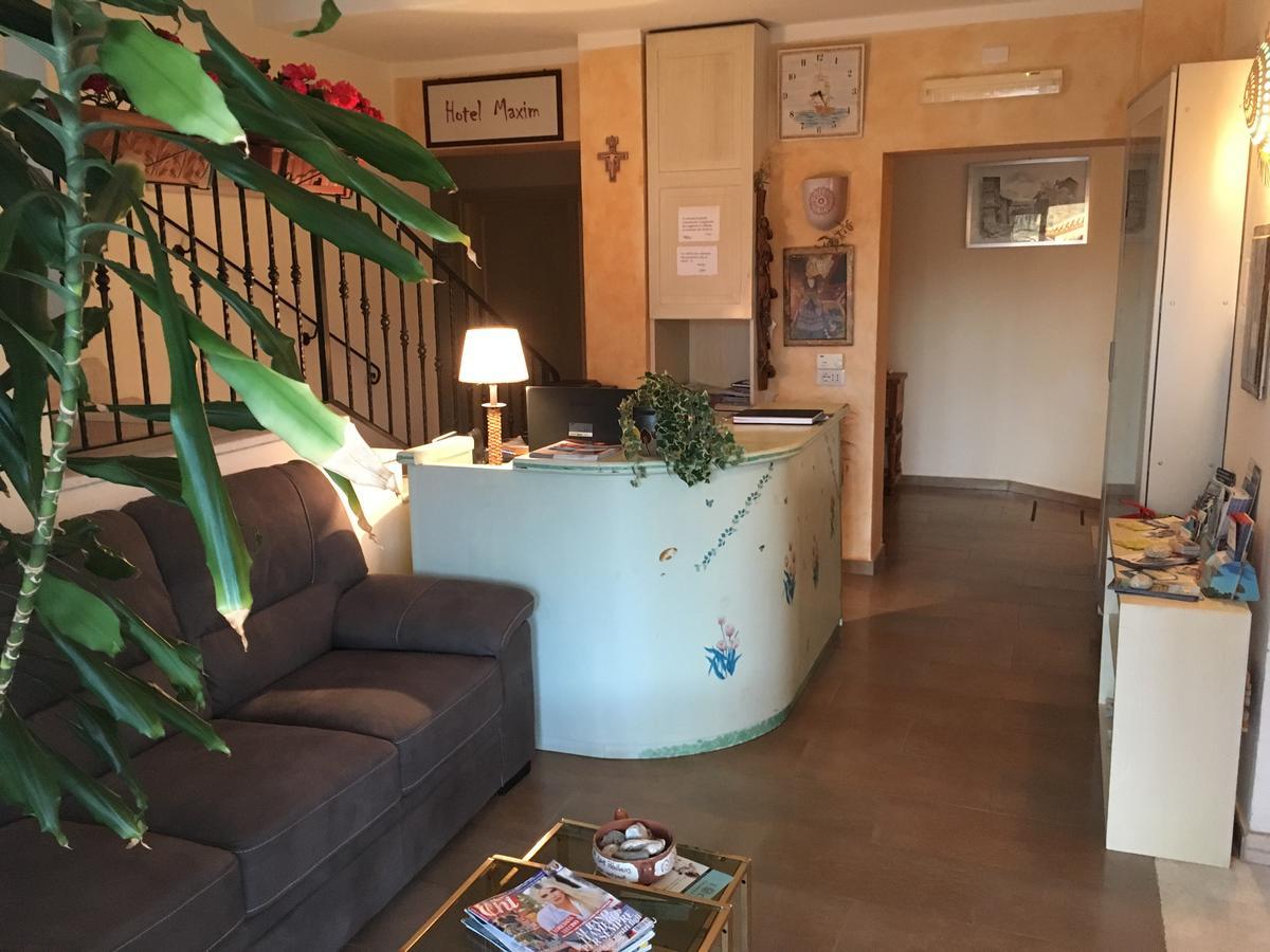 Hotel Maxim Olbia Esterno foto